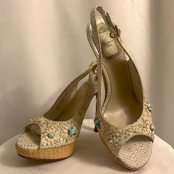 Christian Dior - Picture 2 of 2